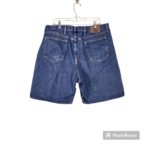 Men's Wrangler Jean Shorts - Picture 2 of 4
